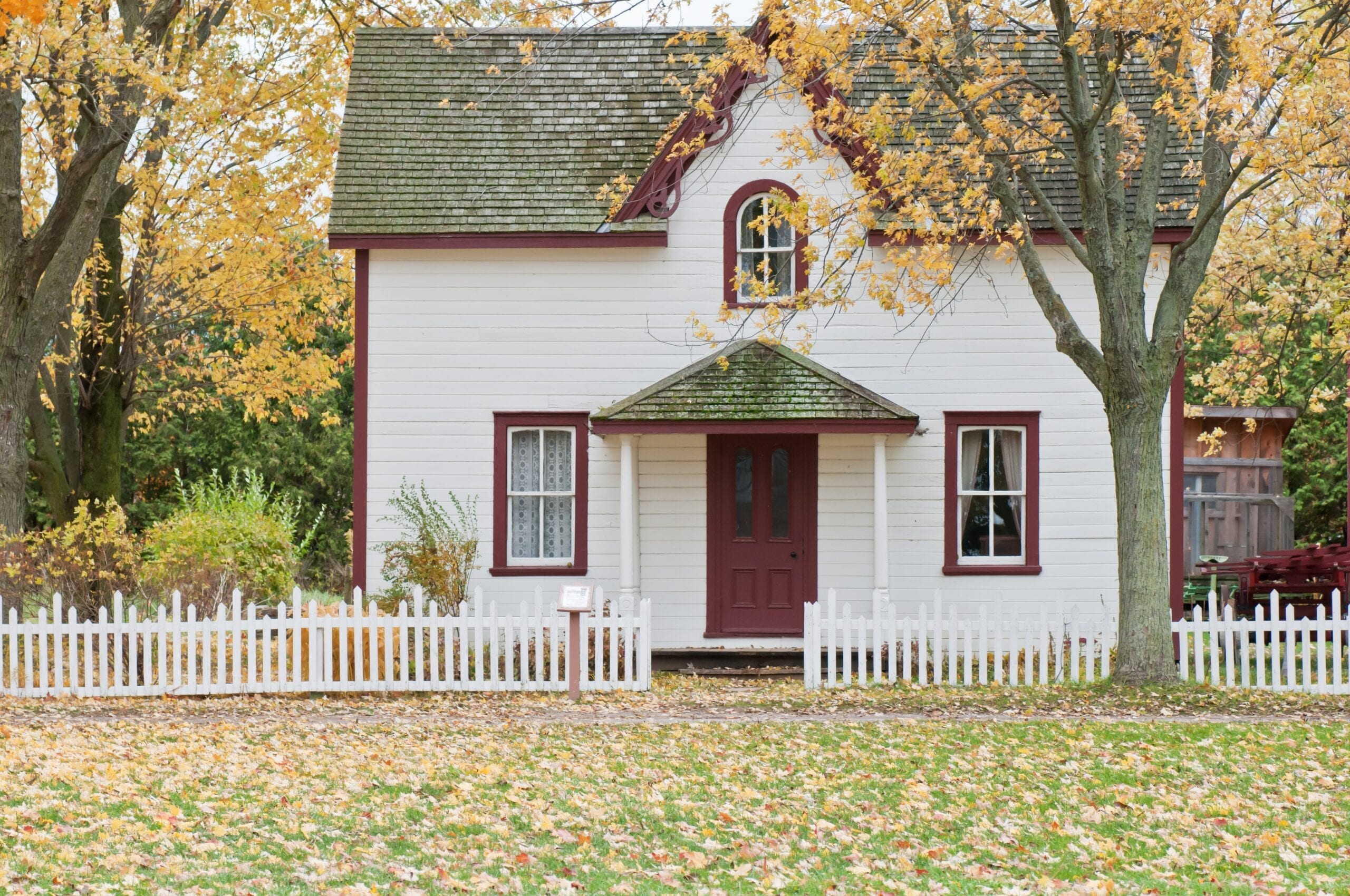 Home in Fall to Go Green